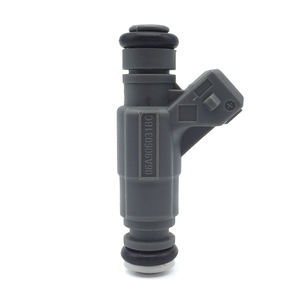 Liquidación de Inyectores de Combustible 01 Ene-01 Mar 2026 a Precio de Costo en Existencia 0280156063 para Audi A3 TT Quattro 2000-2006 1.8T - Product Image 1