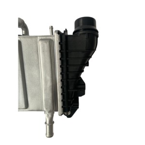 Intercooler de Aluminio de Reemplazo Directo 144967867 para <span class=keywords><strong>Renault</strong></span> <span class=keywords><strong>Kangoo</strong></span>, Componente del Sistema de Refrigeración, Venta al por Mayor Global - Product Image 3