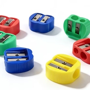 Taille-crayon double trou en forme de pomme, design le plus populaire 2026, taille-crayon mini briquet mignon pour cadeaux d'enfants - Product Image 3