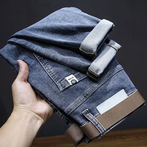 Nuovo 2024 all'ingrosso <span class=keywords><strong>Jeans</strong></span> da <span class=keywords><strong>uomo</strong></span> di alta qualità sottile con stampa ricamata di Design per il tempo libero di strada <span class=keywords><strong>pantaloni</strong></span> di moda per gli uomini - Product Image 4