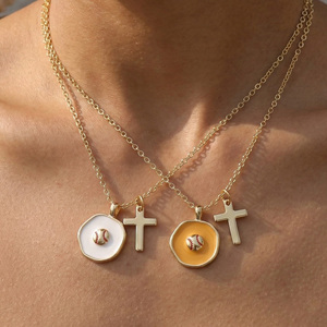 패션 아웃도어 스포티 에나멜 축구 펜던트 목걸이 농구 럭비 황동 18K 금도금 십자가 펜던트 목걸이 - Product Image 5
