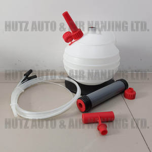 Changeur d'<span class=keywords><strong>huile</strong></span> <span class=keywords><strong>moteur</strong></span> manuel en plastique HUTZ 6L <span class=keywords><strong>pompe</strong></span> de <span class=keywords><strong>vidange</strong></span> d'<span class=keywords><strong>huile</strong></span> portable purgeur X2060M extracteur de fluide sous vide de voiture - Product Image 4