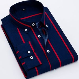Camicia a maniche lunghe a righe con bottoni classici Slim Fit Design alla moda per gli uomini ODM OEM Rayee Decontractee Chemise per il tempo libero all'ingrosso - Product Image 6
