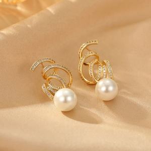 Minimalist <b>Silver</b> Needle Earrings Cool Spiral <b>Ribbon</b> Design Fashionable Full Diamond Zircon Studs Elegant Temperament Versatile - Product Image 3