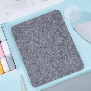 Tapis de repassage rectangulaire en feutre gris, portable, antidérapant, pour la couture, le matelassage, la découpe et les travaux manuels - Product Image 4