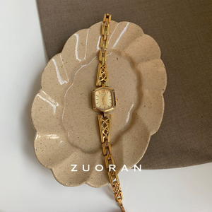 Orologio da Polso da Donna CARLAND con Design Traforato di Nicchia, Stile Retrò di Lusso, Orologio al Quarzo Femminile Raffinato e Impermeabile - Product Image 3