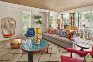 Suite de chambre et salon sur mesure en bois de chêne laqué, design contemporain et antique, pour hôtels, hôtellerie et appartements commerciaux - Product Image 6