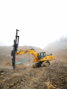 מקדחת ליבה דיזל PVT PVT-DS8 עם מנוע קאמינס למחצבות פני שטח וכריית סלעים קשים, עומק קידוח מקסימלי 40 מטר - Product Image 3