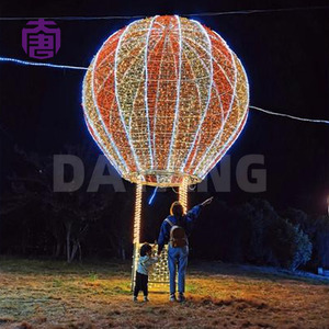 Décoration de Noël en forme de montgolfière avec lumières LED pour extérieur - Product Image 4