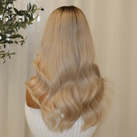 Perruque Lace Front Blonde Balayage 100% Cheveux Humains Longue Ondulation Souple Racine Foncée Raie Centrale Sans Colle Pré-Plumée Ligne de Cheveux Naturelle