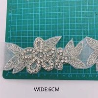 Applique brodée de fleurs en strass multicolores et perles, vente chaude ODM d'usine, pour la décoration de robes de mariée et de vêtements