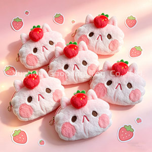 Portamonete in Peluche OEM Kawaii Personalizzato, Morbido Portamonete con Cerniera a Forma di Gatto Fragola, Portachiavi in Peluche - Product Image 2