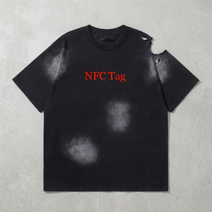 เสื้อยืดพิมพ์ลายกราฟิกคุณภาพสูงแบบ Acid Wash สำหรับผู้ชาย พร้อมแท็ก NFC สไตล์สตรีทแวร์ ทรงหลวม ผ้าฝ้าย 100% น้ำหนัก 300 กรัม ผ้าถักแบบวินเทจ - Product Image 4