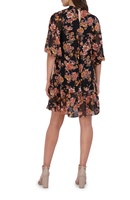 Oem Mini robe personnalisée décontractée de haute qualité en mousseline de soie à col en O et demi-manches et imprimé floral et volants pour femmes