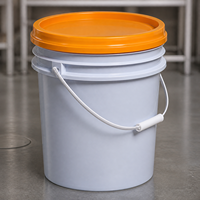 Seau en plastique réutilisable et polyvalent avec couvercle et poignée en plastique pour le traitement du bois et les travaux de jardinage
