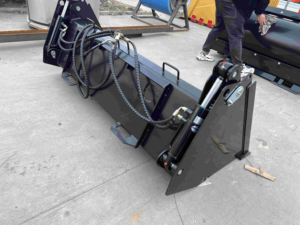 Alat Pemuat <span class=keywords><strong>Skid</strong></span> <span class=keywords><strong>Steer</strong></span> Mini Multifungsi 4 In 1 Bucket - Product Image 5