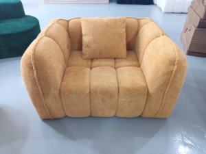 Sofá Seccional Moderno Verde Bouclé con Mechones, Comprimido en Caja, Tres Plazas, Mueble de Sala con Brazos Acolchados - Product Image 5