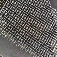 Grillage ondulé pour élevage porcin avec technique de tissage et service de découpe