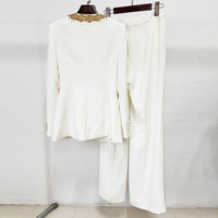 Tenue de soirée élégante et formelle Blazer blanc à manches longues avec perles dorées Pantalon à jambes larges Ensemble deux pièces Costumes pour femmes