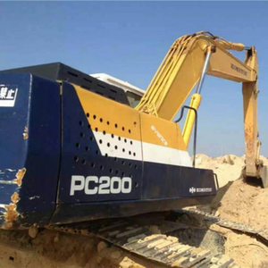 รถขุดตีนตะขาบ Komatsu PC200-5 มือสอง ราคาประหยัด พร้อมชิ้นส่วนหลักและเครื่องยนต์แท้ - Product Image 3
