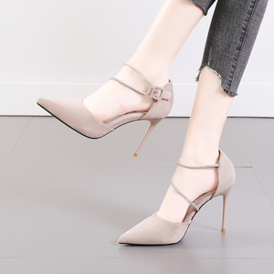 เดรสสายเดี่ยวสไตล์ฝรั่งเศสสุดเซ็กซี่แบบใหม่ประจำฤดูใบไม้ผลิและฤดูใบไม้ร่วงปี 2025 พร้อมรองเท้าส้นเตี้ยสำหรับผู้หญิง - Product Image 4