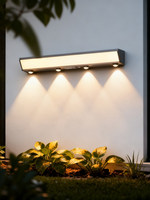 Applique murale LED extérieure en aluminium étanche à énergie solaire IP55 pour cour, façade de magasin et patio