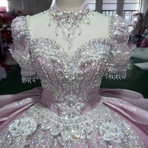 ชุดเดรสงาน Quinceanera รุ่น Jxs13 Royal Plus Size สีชมพู ประดับคริสตัล คอรูปหัวใจ แต่งลูกไม้ระบาย ชายกระโปรงยาวลากพื้น - Product Image 3