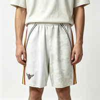 Shorts à rayures latérales blanches, effet délavé vintage, style sport rétro, tissu respirant, commande en gros, expédition rapide