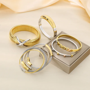 Brazalete de moda de acero inoxidable 304 geométrico Estilo Vintage chapado en oro de 18 quilates unisex disponible a granel - Product Image 2