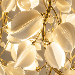 Lustre en céramique personnalisé en forme de spirale de fleur de magnolia, grand luminaire suspendu artistique pour villa, escalier, hall d'hôtel, atrium - Product Image 4