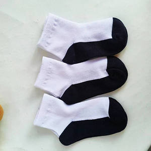 Fabrika yüksek kaliteli çocuklar okul bebek beyaz ve pamuk çorap için siyah çorap toptan - Product Image 2
