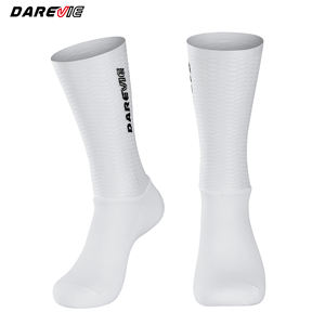 Darevie Chaussettes de compression de cyclisme personnalisées pour hommes Racing Anti Bicycle Bike <span class=keywords><strong>Slip</strong></span> Sport Chaussettes Chaussettes de vélo de route - Product Image 5