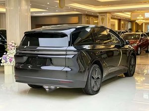 รถยนต์ไฟฟ้าล้วน Li Auto <span class=keywords><strong>I8</strong></span> รุ่นมาตรฐาน ปี 2025 แบบ 6 ที่นั่ง เกียร์อัตโนมัติ ล้อแม็ก R20 พวงมาลัยซ้าย สีเข้ม - Product Image 2