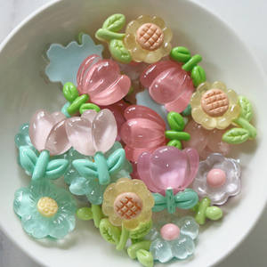 CHENXI Vente en gros 100 pièces Breloques en résine en forme de fleur de tulipe pour la décoration de coques de téléphone, boîtes à lunch et gobelets, Fleurs en résine - Product Image 2