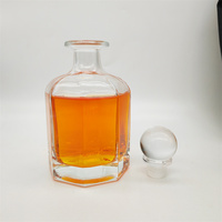 Bouteille de vin transparente scellée de 500 ml, forme carrée plate, en verre cristallin épaissi avec bouchon en liège