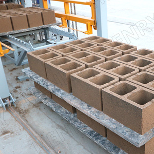 Nouvelle machine à fabriquer des blocs creux en <span class=keywords><strong>ciment</strong></span> semi-automatique QT4-40 - Product Image 6