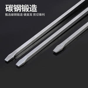 Barre de levier industrielle en acier au carbone avec embout tournevis plat, extrémité biseautée épaissie, outil robuste pour le travail des métaux - Product Image 1