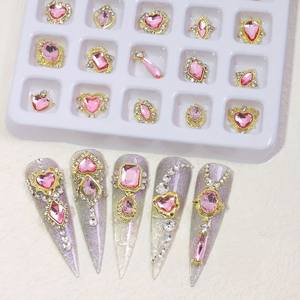 พลอยเทียมคริสตัลและอัลลอยด์เคลือบเงาสุดหรู20ชิ้นเครื่องประดับเล็บเพชรสำหรับทำเล็บแบบทำมือ - Product Image 2