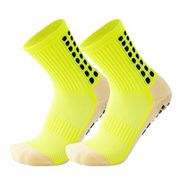 Chaussettes de football antidérapantes en gros, chaussettes de sport avec coussinets antidérapants pour le football et le basketball