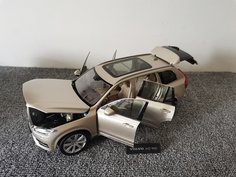 VOLVO XC90 1:18 Diecast Simulation Alloy Car Model Toy Gift