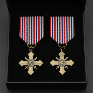 Pièces de monnaie commémoratives de style antique du croix de <span class=keywords><strong>guerre</strong></span> de la Tchécoslovaquie de <span class=keywords><strong>1939</strong></span>, cadeaux, décoration de la maison - Product Image 3