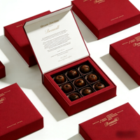 Boîte à chocolat de mariage carrée de luxe personnalisée par le fabricant, finition mate, gaufrage, doublure en éponge, papier écologique