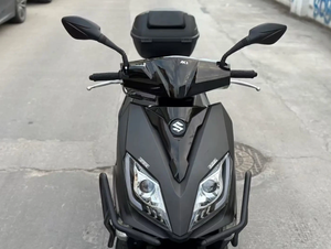 <span class=keywords><strong>Scooter</strong></span> <span class=keywords><strong>Suzuki</strong></span> UY125 125cc d'occasion - Véhicule fiable et économique pour les trajets urbains - Product Image 2