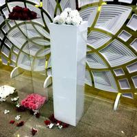 Présentoir de fleurs en acrylique, perspex carré, de 50cm de haut, socle rond, couleur blanche ou noire, pour support de fleurs de mariage