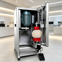 Kosteneffectieve, stabiele, elektrische kokosnoot-openingsmachine voor fruitwinkels, voor de verwerking en voorbereiding van verse kokosnoten.