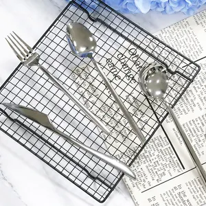 批发价格便宜的家庭酒店餐厅使用不锈钢餐具刀叉勺子餐具银器餐具套装