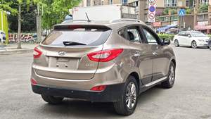 Boîte de vitesses 6AT Hyundai Ix35 2015 2.0L SUV LHD très demandée, faible kilométrage, toit ouvrant, caméra de recul, <span class=keywords><strong>fiable</strong></span>, LCL acceptable, <span class=keywords><strong>voiture</strong></span> d'<span class=keywords><strong>occasion</strong></span> - Product Image 4