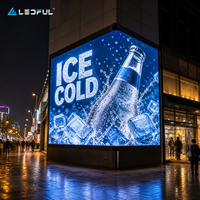 Écran LED 3D d'angle haute luminosité P4.81 pour panneau publicitaire 3D de boissons avec raccordement architectural sans soudure, installation fixe