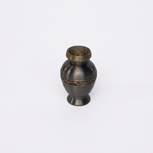 Mini urne funéraire en métal pour cendres, récipient décoratif commémoratif pour la maison - Artisanat indien - Product Image 1