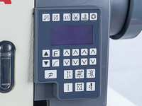 Machine à coudre industrielle à double aiguille JUITA JT-8522C, séparation automatique de la barre à aiguille par coupe-fil informatisé